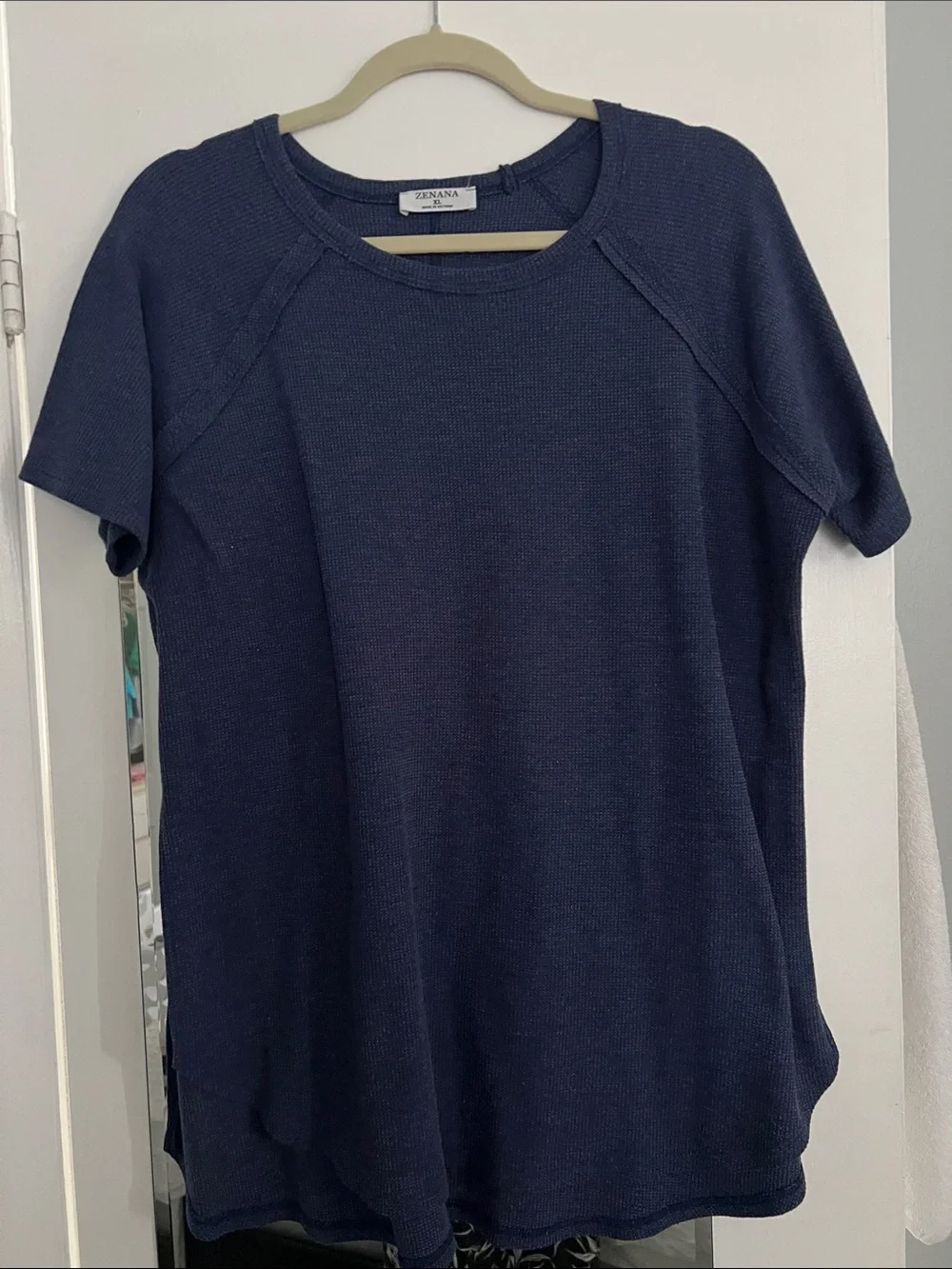 Women’s short sleeve long length shirt bundle - Picture 2 of 8
